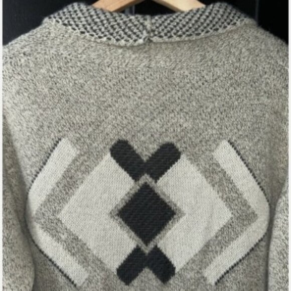 Debut Southwestern Cardigan Sweater Aztec Design Women's Size Large Cozy Warm - Picture 9 of 10